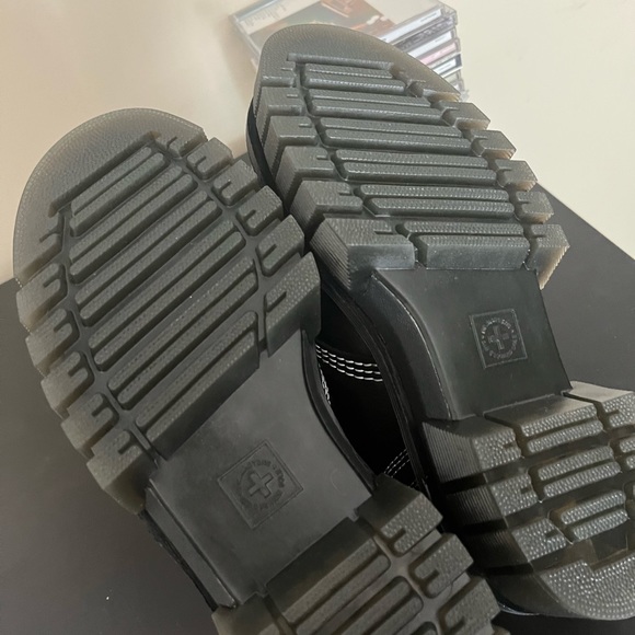 Doc Marten Audrick Oxford Platforms - Picture 4 of 4